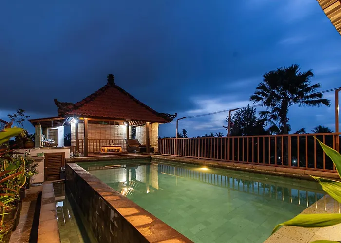 Exclusive Rooftop Romantic Private Place With Private Pool Pakis Kutuh 3*
